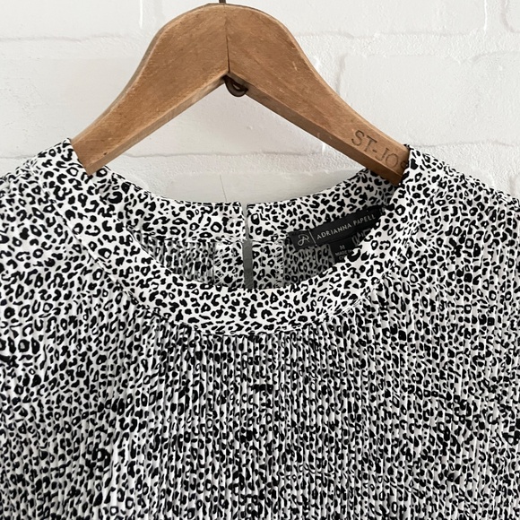 Anthro X Adrianna Papell Peplum Blouse Pleated Smocked Key hole Animal print M - Picture 8 of 14
